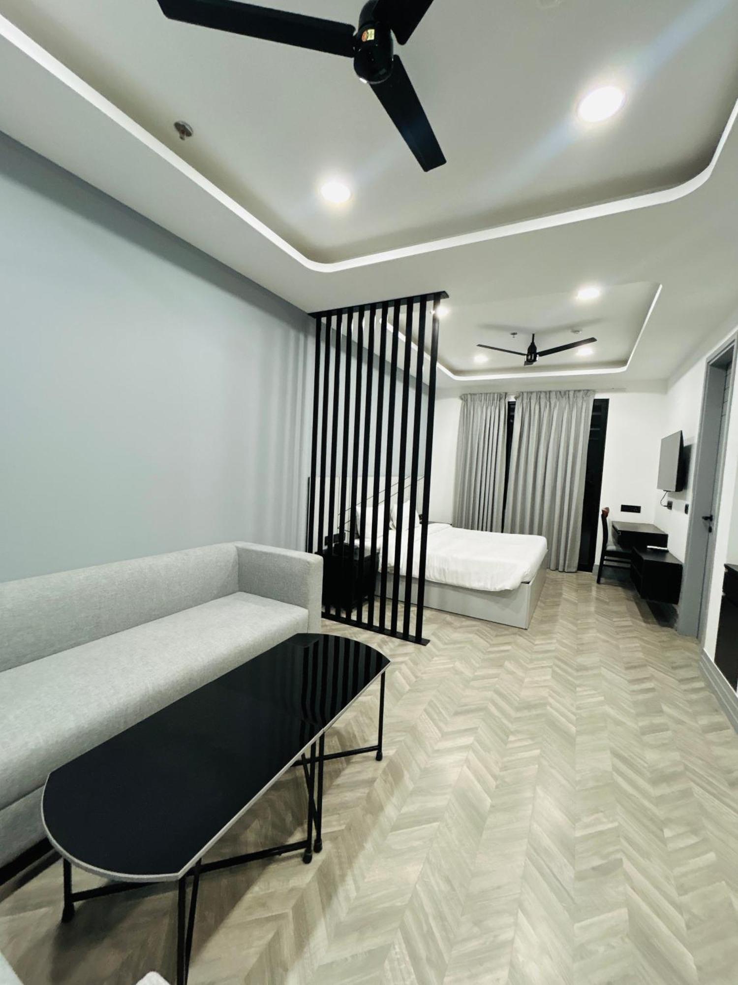 Bedchambers Serviced Apartment, Golf Course, Gurgáon Exteriér fotografie