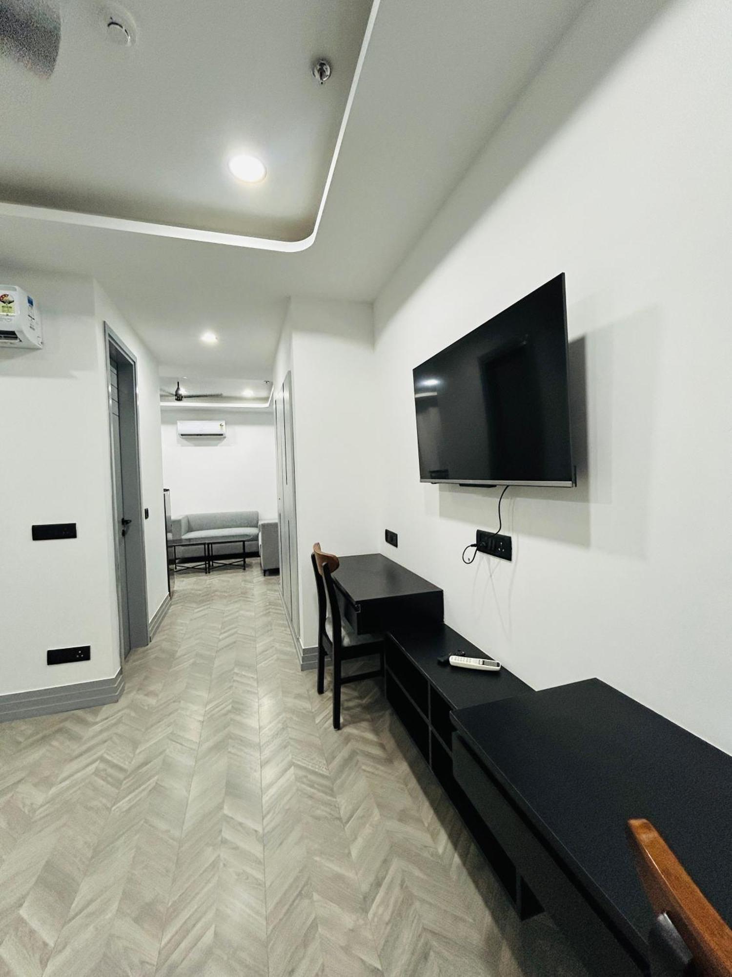 Bedchambers Serviced Apartment, Golf Course, Gurgáon Exteriér fotografie