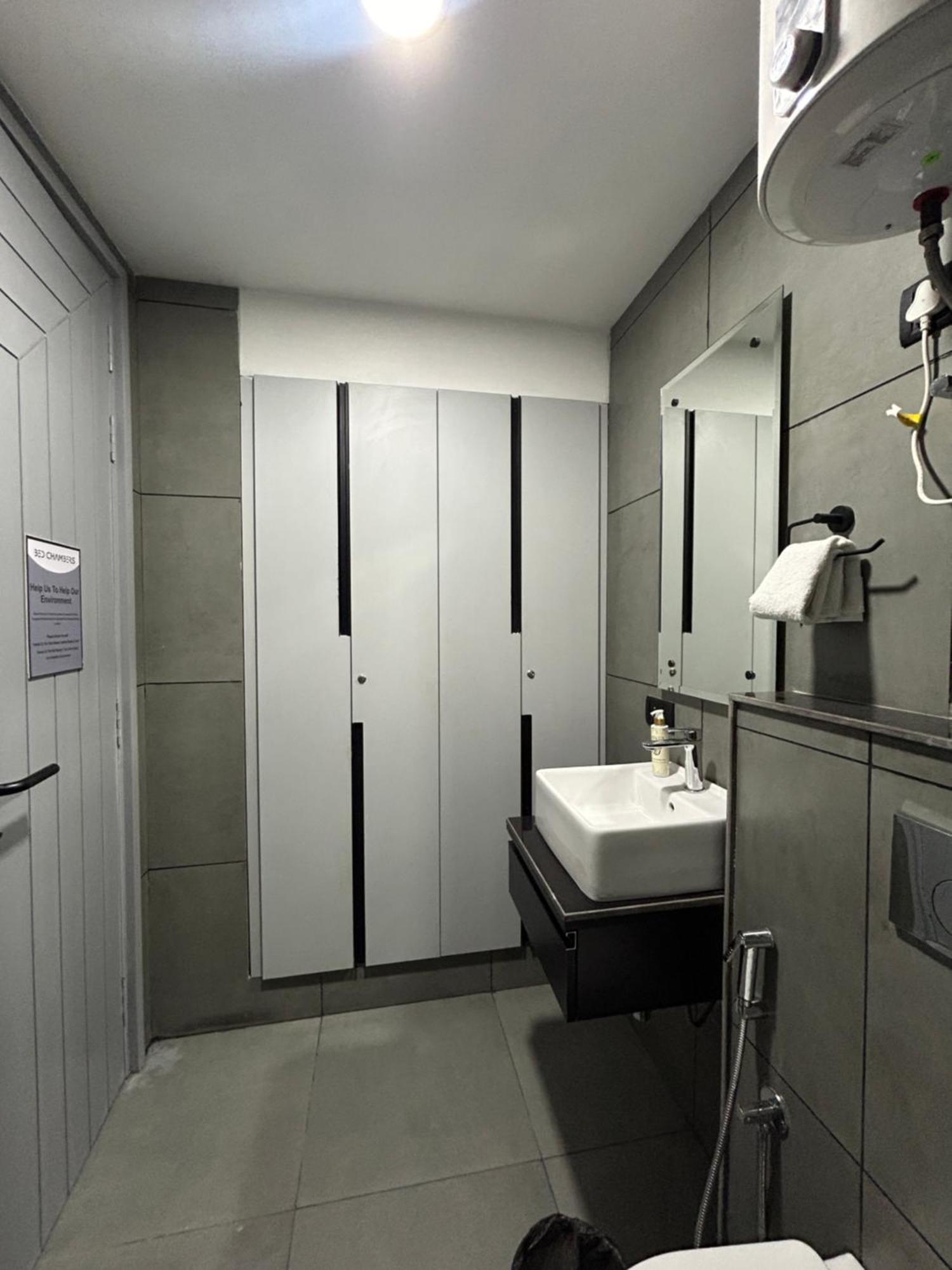 Bedchambers Serviced Apartment, Golf Course, Gurgáon Exteriér fotografie