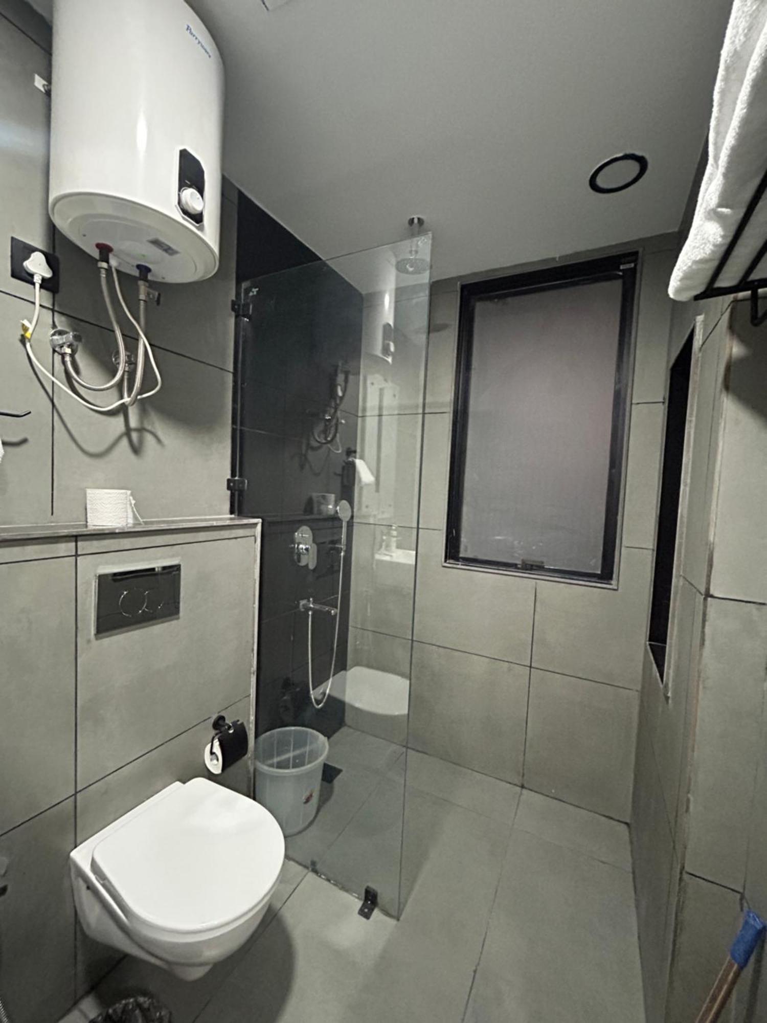 Bedchambers Serviced Apartment, Golf Course, Gurgáon Exteriér fotografie